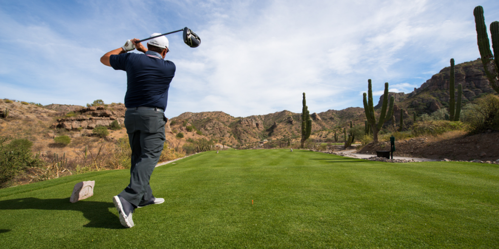 Cómo corregir un slice: Consejos de los profesionales para tiros más rectos en el campo de golf