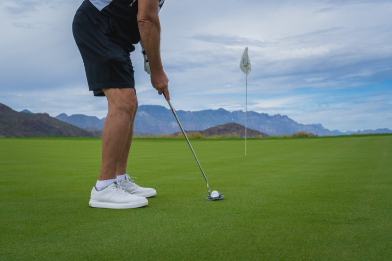 Mejor alineación y tiros más rectos en golf