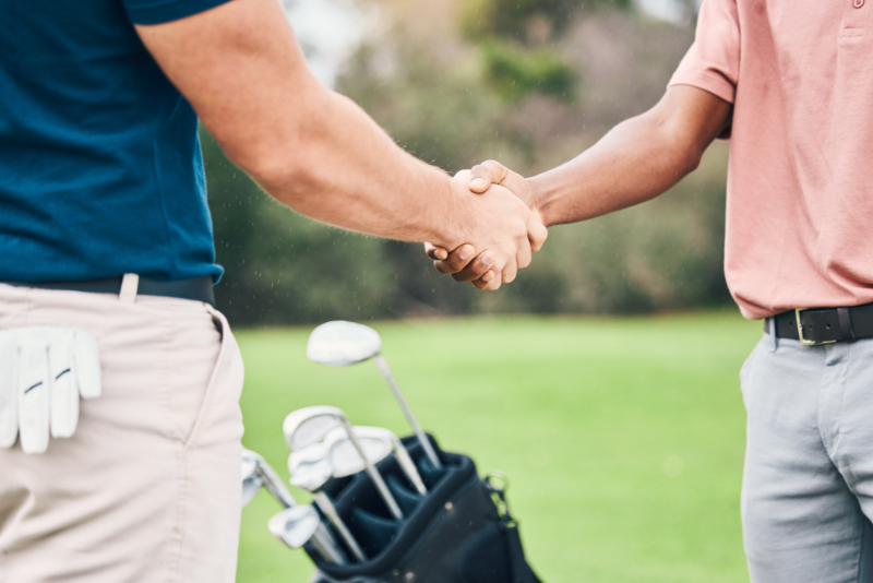 golf-en-accion-de-gracias-por-que-la-gratitud-te-convierte-en-un-mejor-jugador-amigos