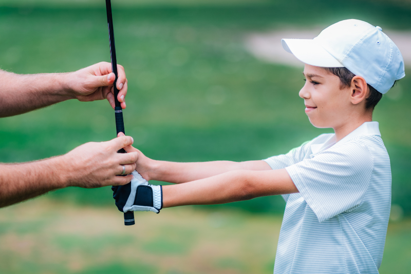 golf-en-familia-como-iniciar-a-los-ninos-mantenerlos-motivados-y-lograr-que-amen-el-juego