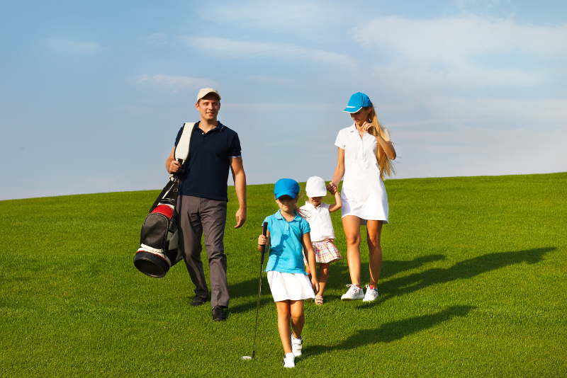 golf-en-familia-como-iniciar-a-los-ninos-mantenerlos-motivados-y-lograr-que-amen-el-juego